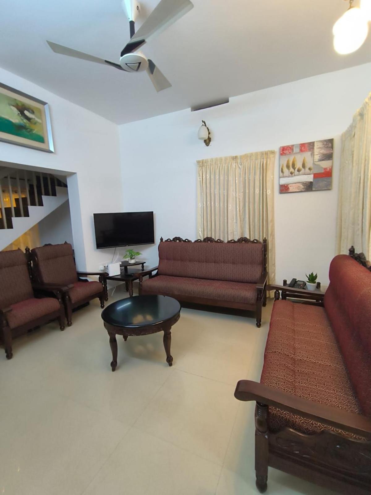 White House Villa Thrissur Bagian luar foto