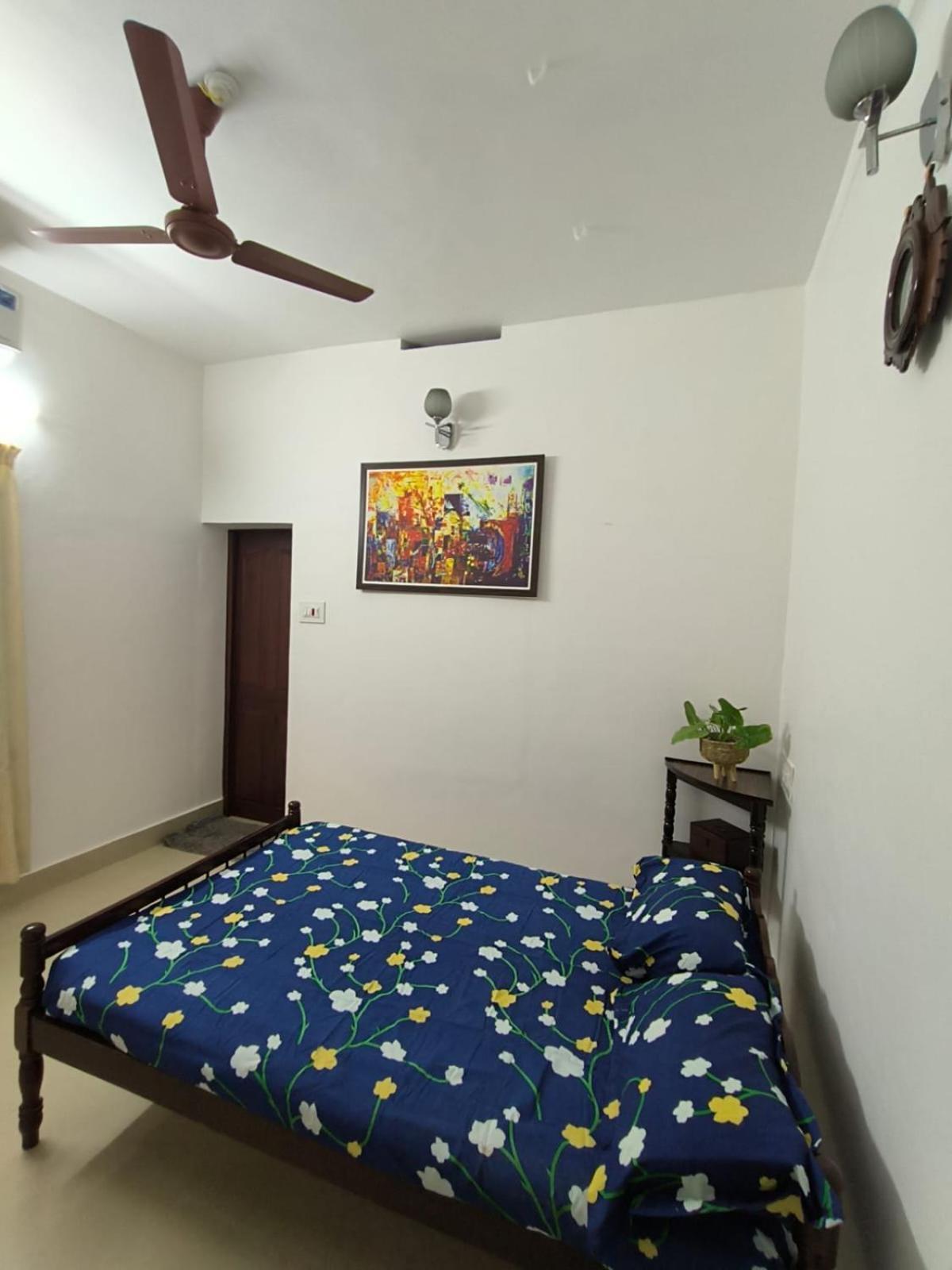 White House Villa Thrissur Bagian luar foto