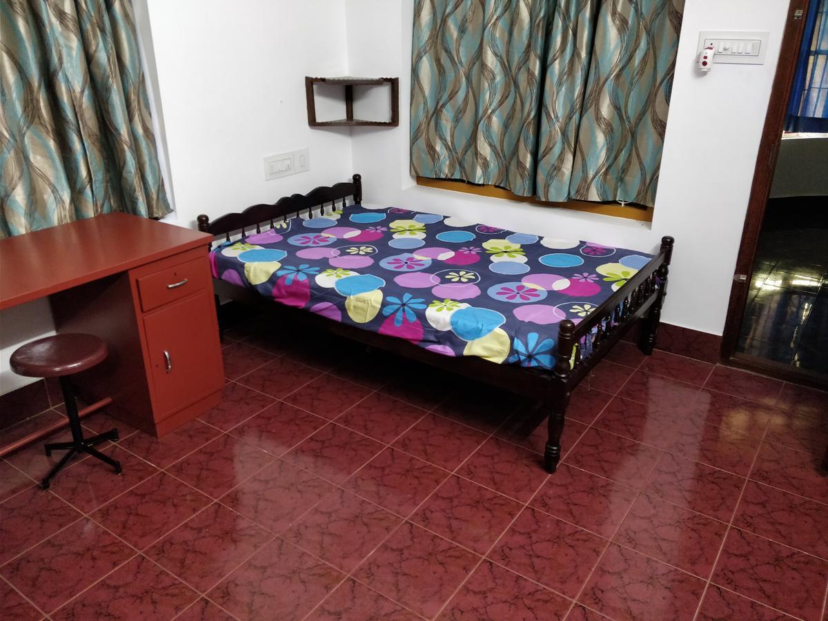 White House Villa Thrissur Bagian luar foto