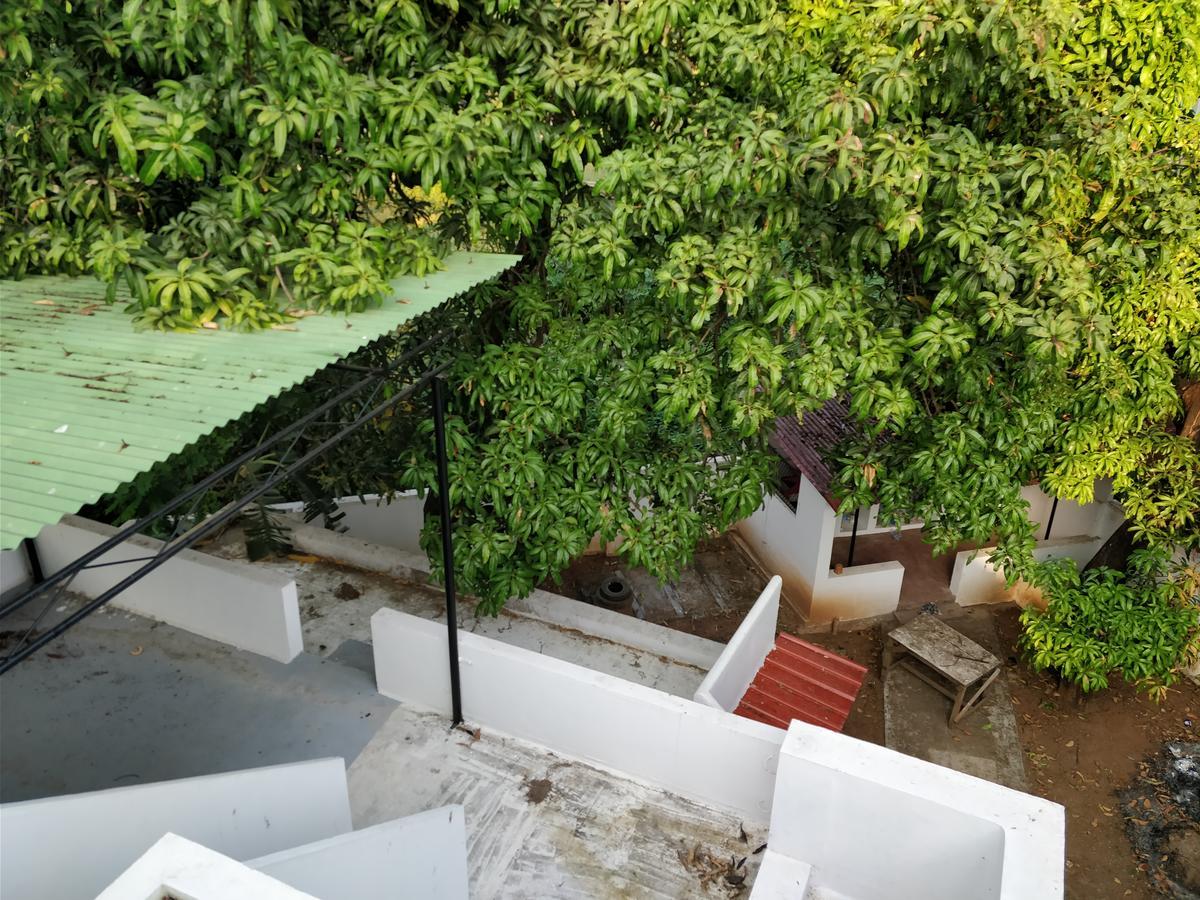White House Villa Thrissur Bagian luar foto