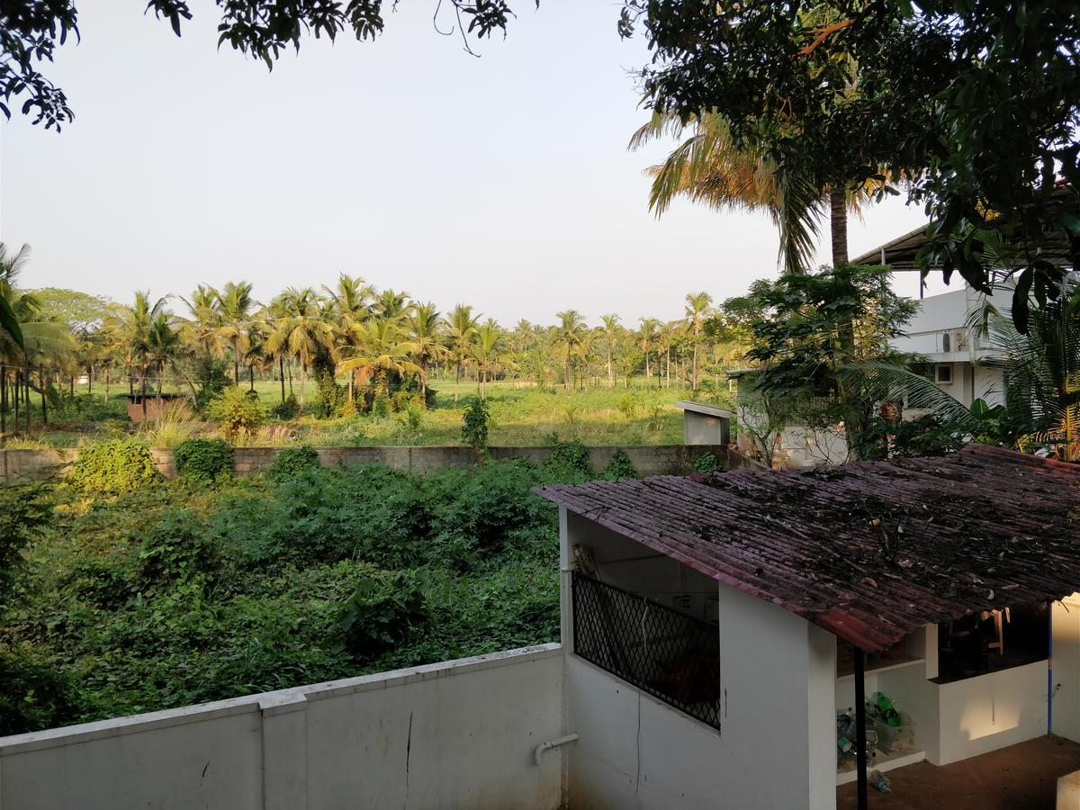 White House Villa Thrissur Bagian luar foto